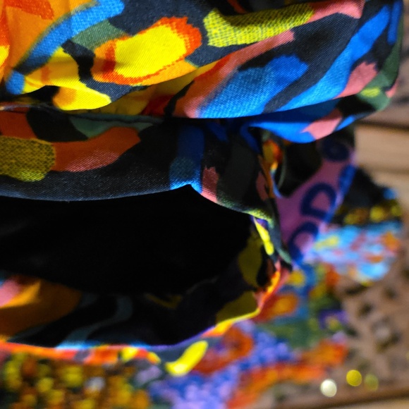 Live 4 Truth Multicolor Patterned Blouse - Picture 4 of 5